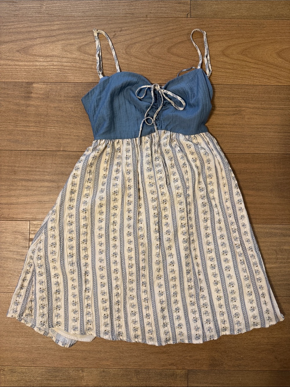 Blue Bodice Cream Floral-Stripe Sundress with Tie back